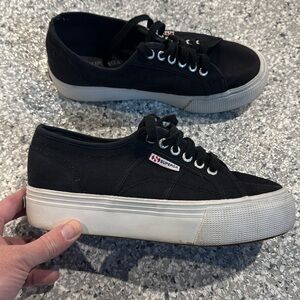 Superga Platform Sneaker Unisex Men 7 Women 8.5